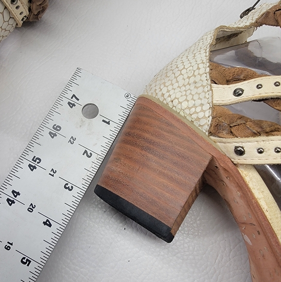 Freebird Boots sandals Womens Size 9 Brown Leather  beige snake some stains that - Picture 8 of 8